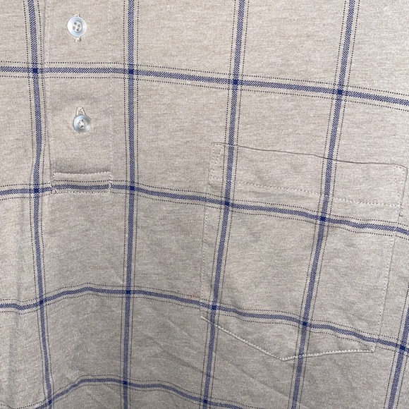 Cream and Blue Short Sleeve Collard Shirt - Picture 3 of 3